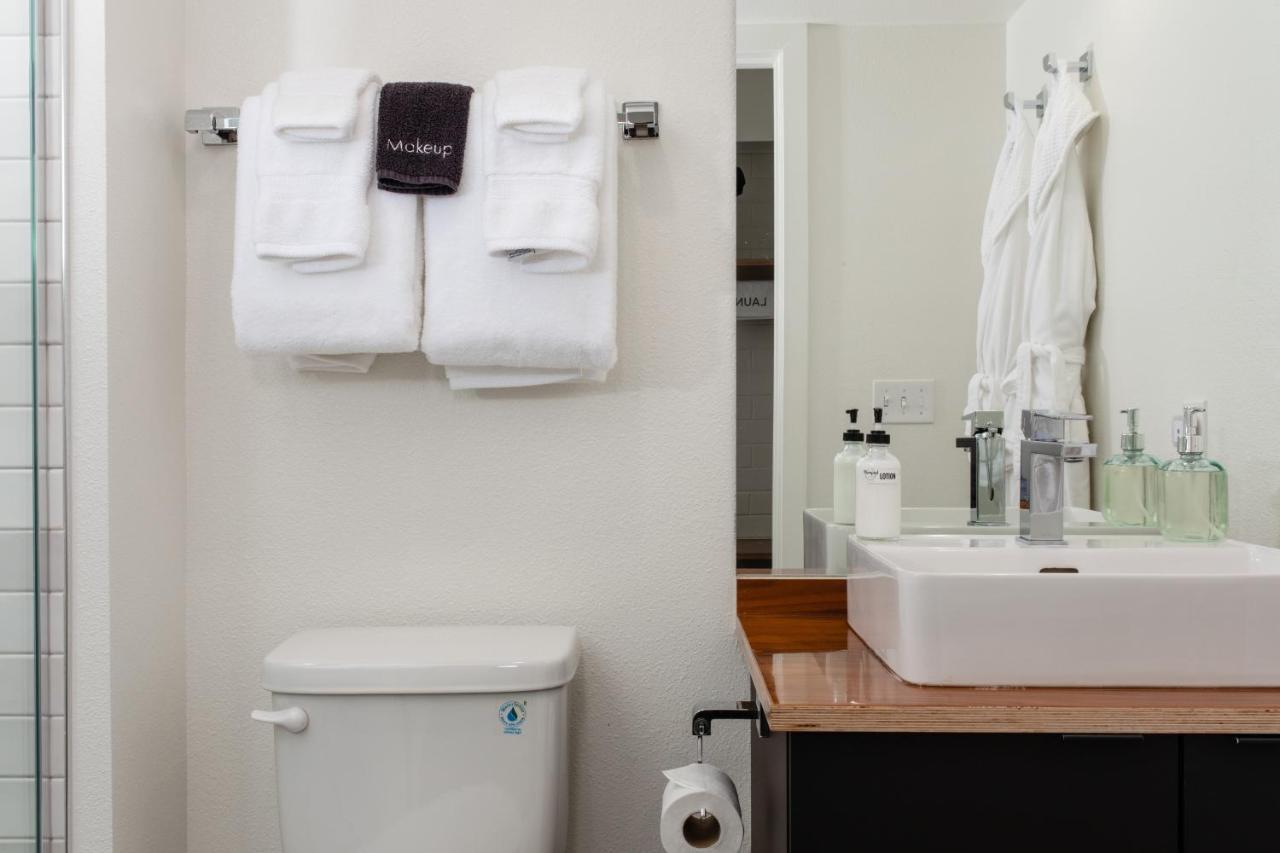 Hotel Leo Bellingham Eksteriør billede