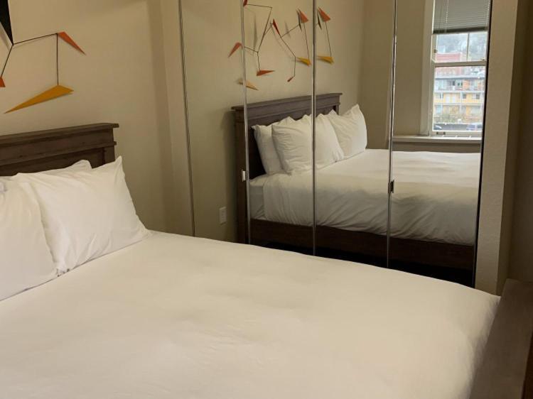 Hotel Leo Bellingham Eksteriør billede